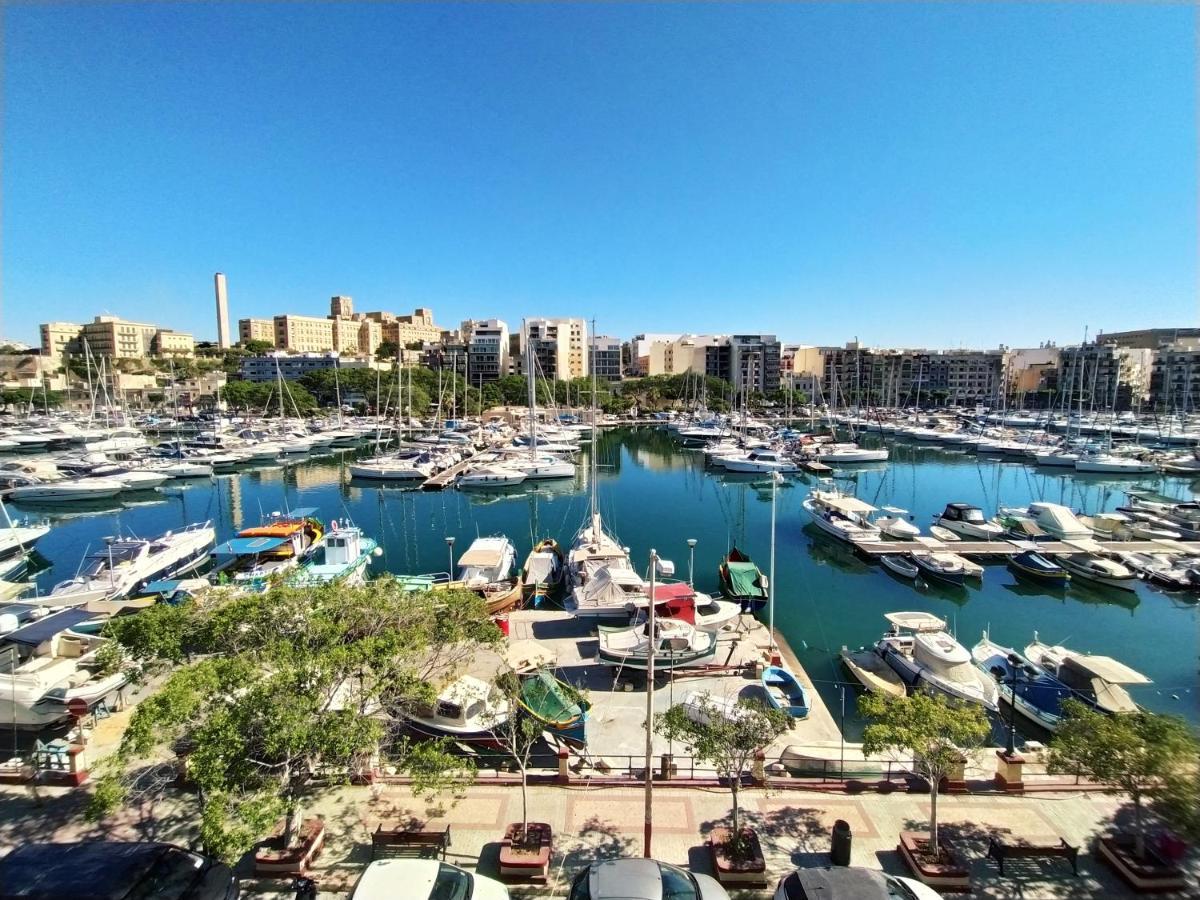 2 Bedroom, Central And Spacious Apartment With Sea View - 2 Msida Buitenkant foto
