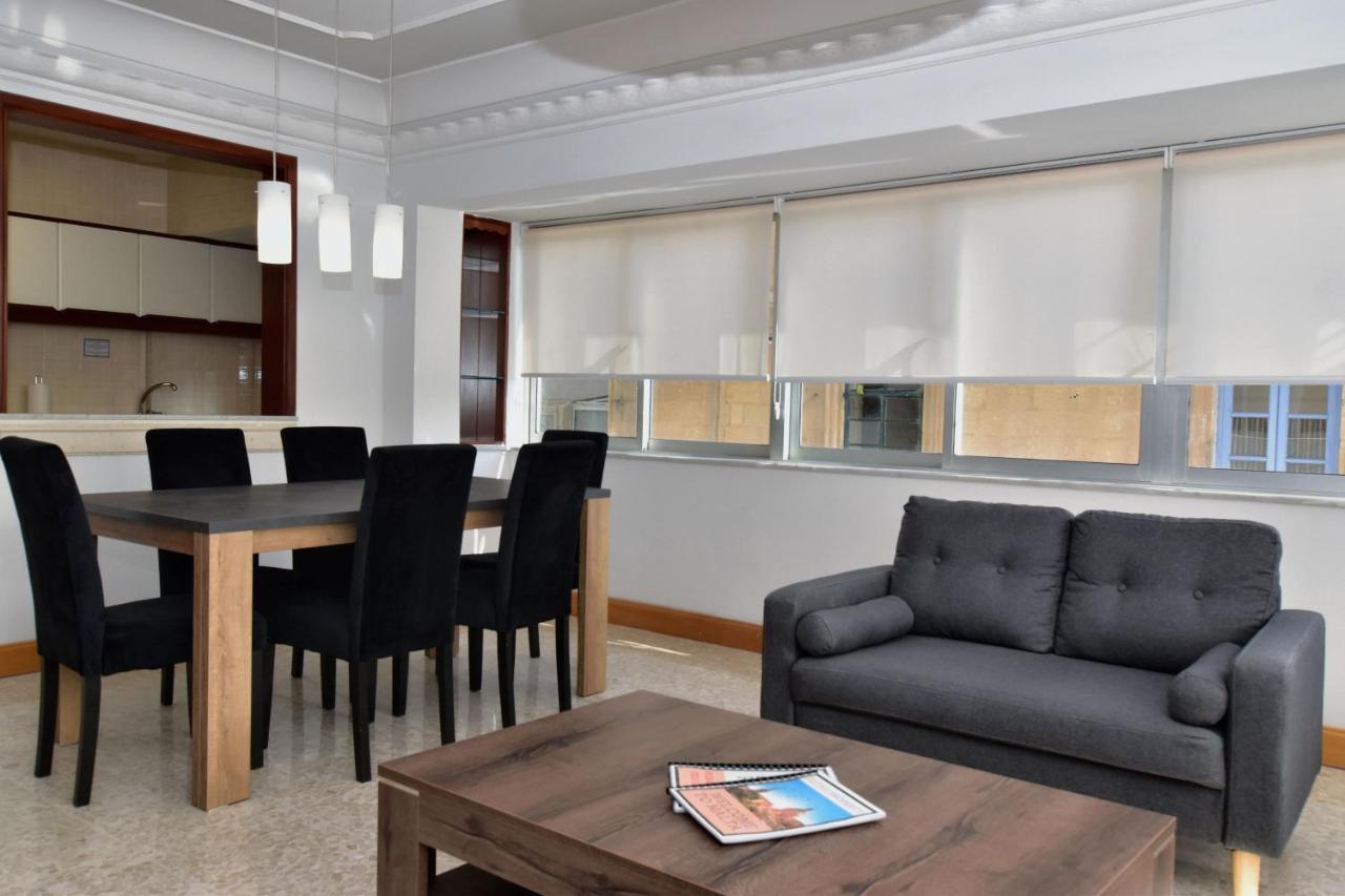 2 Bedroom, Central And Spacious Apartment With Sea View - 2 Msida Buitenkant foto