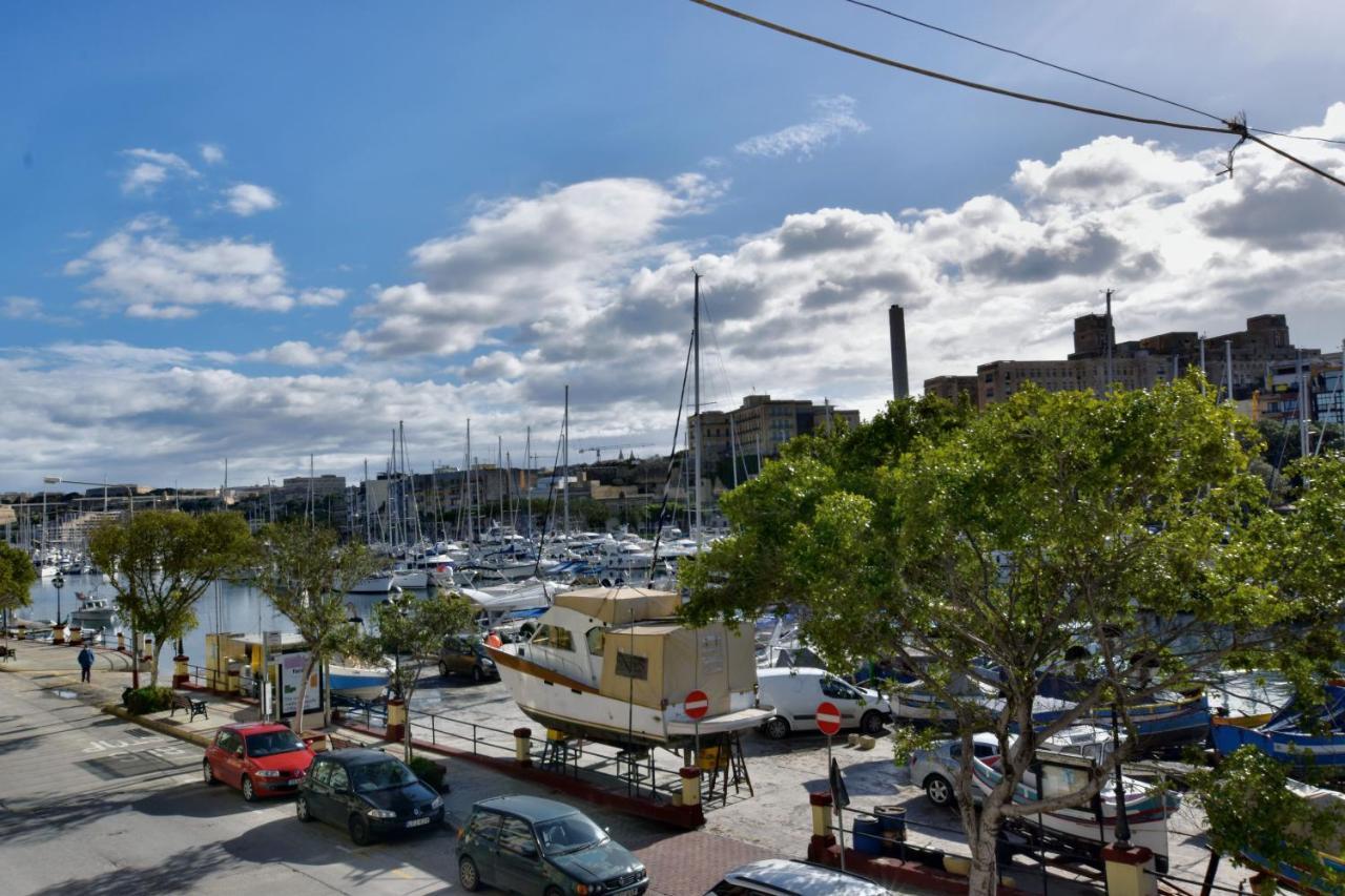 2 Bedroom, Central And Spacious Apartment With Sea View - 2 Msida Buitenkant foto
