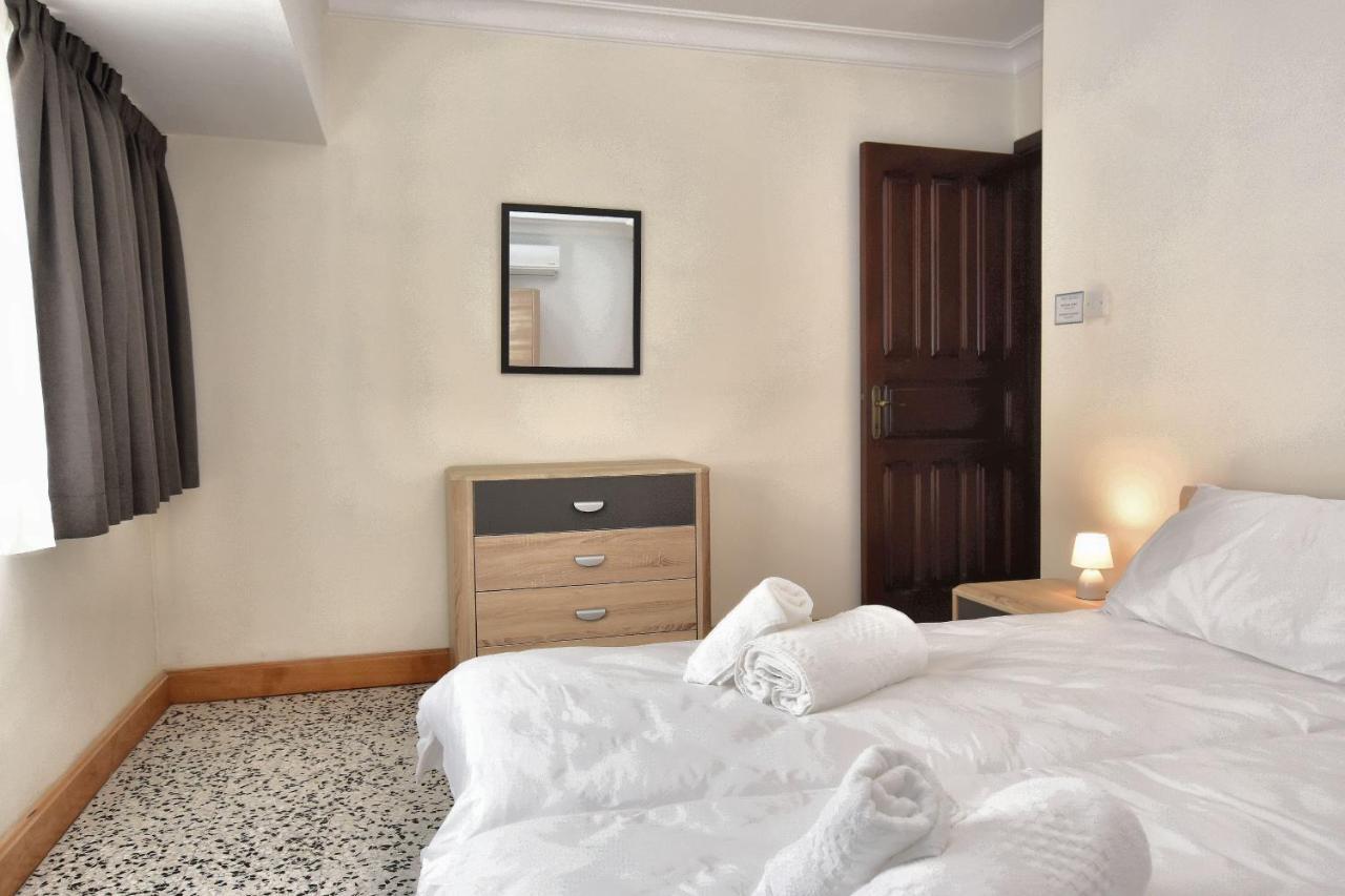 2 Bedroom, Central And Spacious Apartment With Sea View - 2 Msida Buitenkant foto